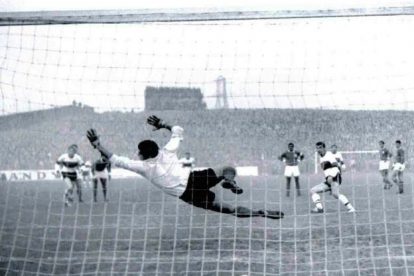 When Glentoran Faced the Might of Benfica and Almost Won