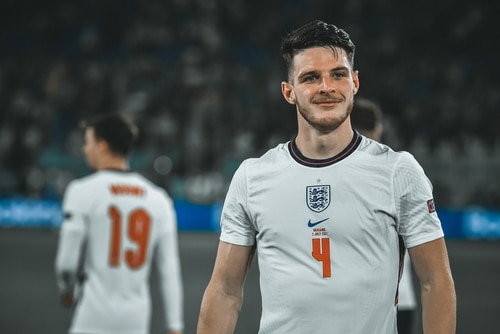 Which Premier League giant best suits England midfielder Declan Rice? 1 Declan Rice