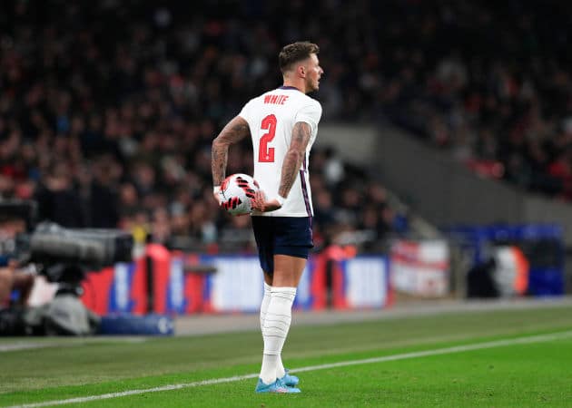 Theo Walcott says Arsenal man deserves World Cup starting role due to his pace