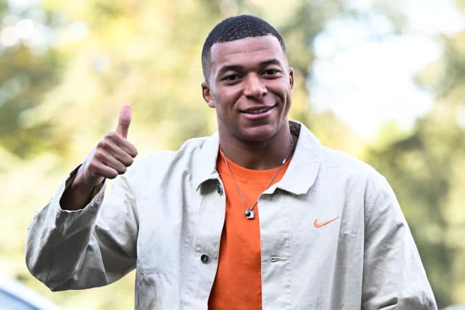 Australia defender issues one wish ahead of potential Kylian Mbappe meeting