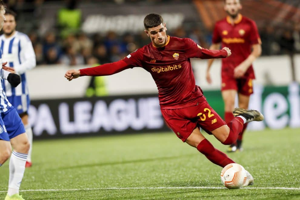 Australia will fight Italy for 18-year-old Roma sensation