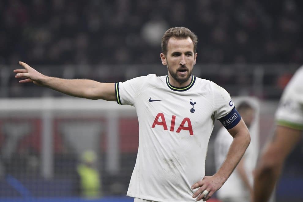 Man United Contact Harry Kane with Transfer Offer