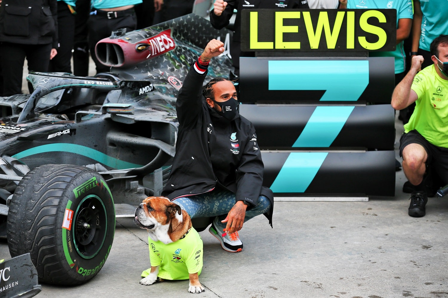 Lewis Hamilton - Mercedes - Bio, F1 Record, Stats and News 2 Lewis Hamilton and Bulldog Roscoe