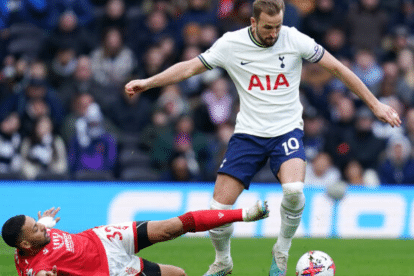 Man United Move for Kane Reported to Likely Break English Record