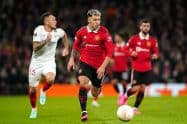 Martinez Issues Post-Surgery Injury Update to Man United Fans