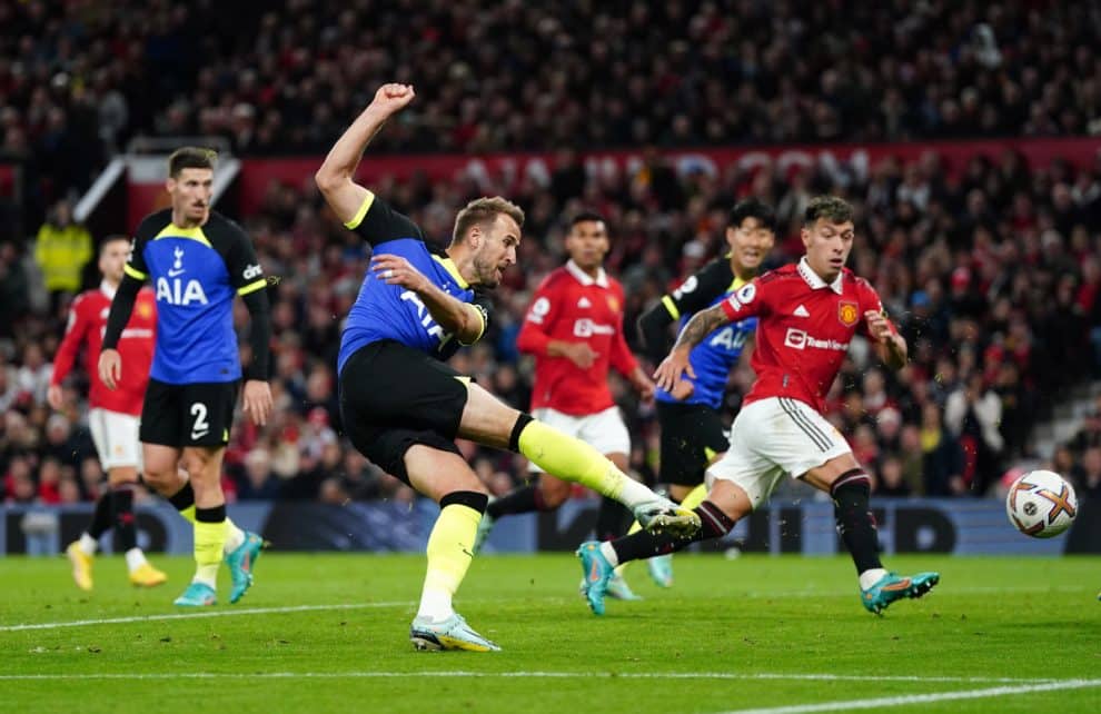 Tottenham Hotspur vs Manchester United Predicted Lineups: Bruno Fernandes Pictured in Protective Boot Just Days Before the Big Game