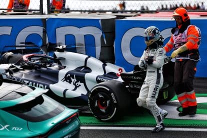 Successful surgery for Ricciardo &ndash; Lawson to replace him at Monza