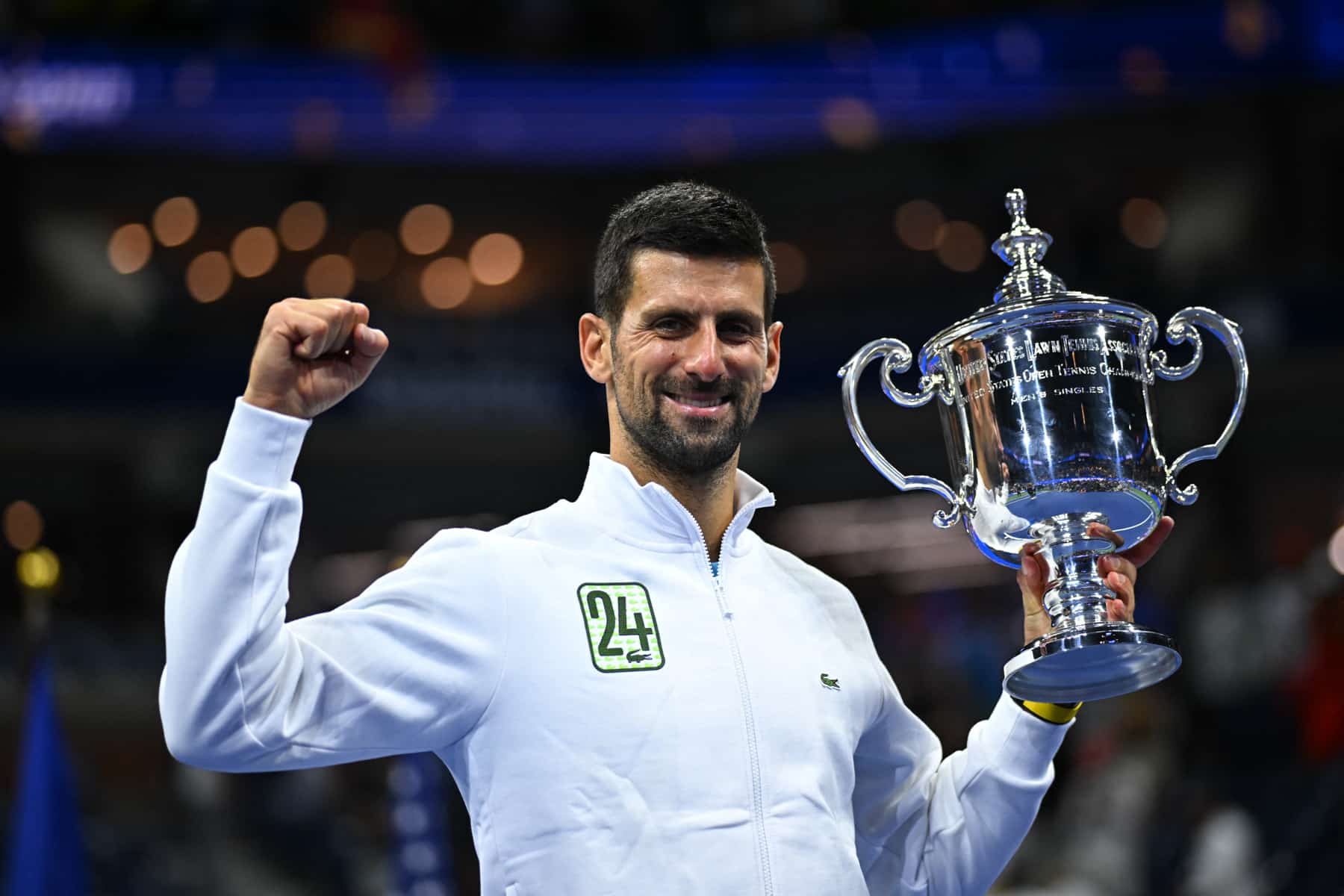 Djokovic says the double faults were not the problem after Basel loss to Struff: “It hurts that I lost” 1 Novak Djokovic holds the US Open trophy in New York