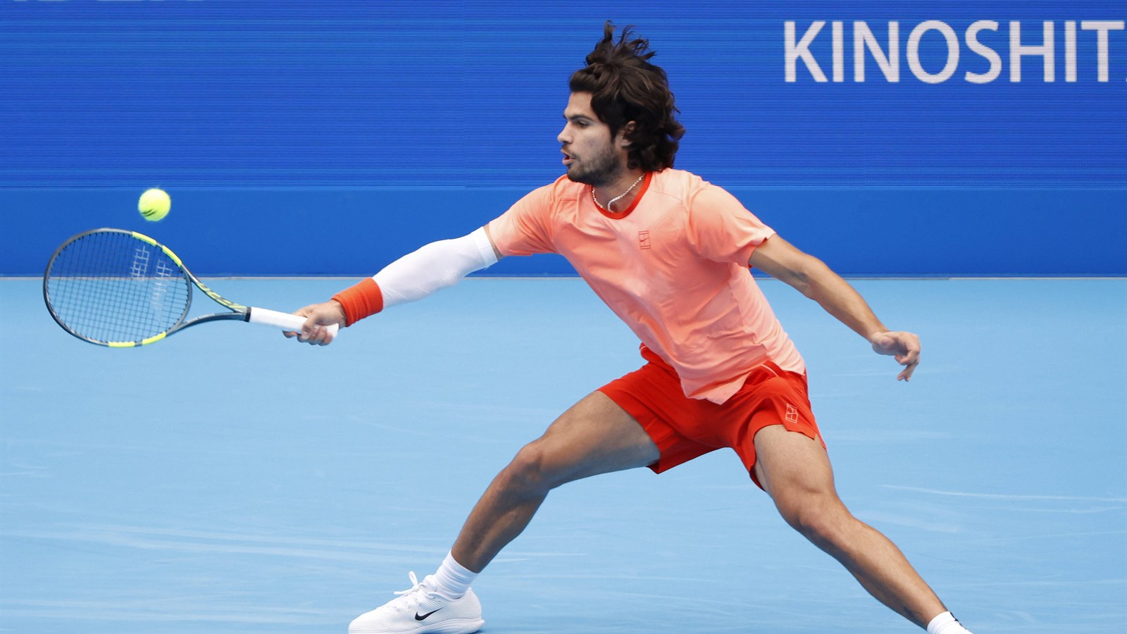 Bergs stuns Alcaraz in Shanghai as Zverev clinches Year-End No. 1