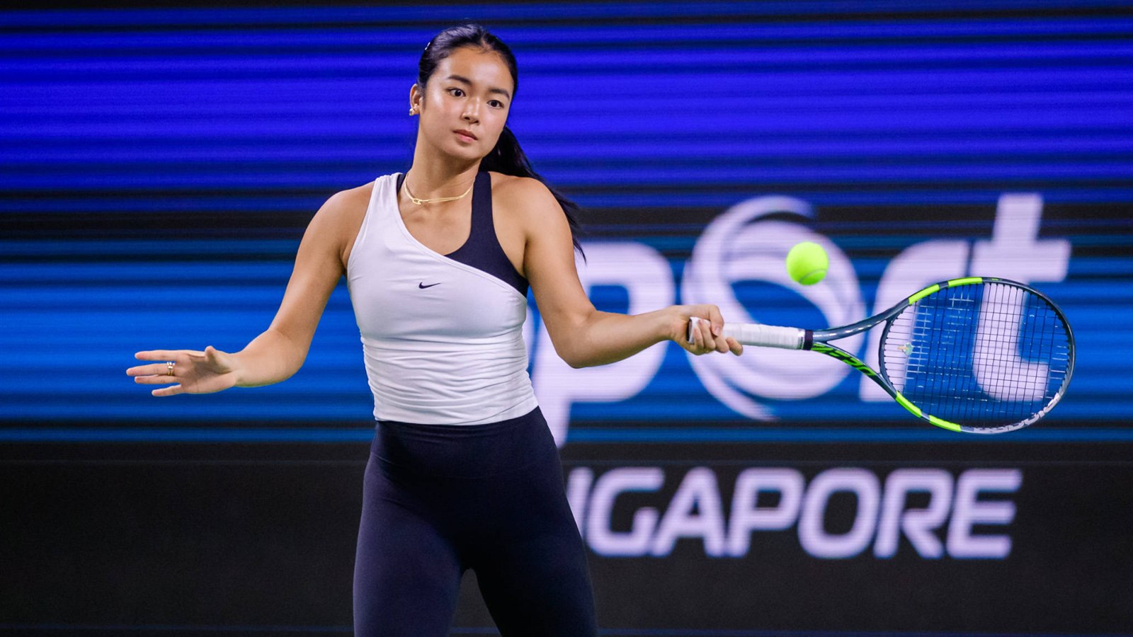 Naomi Broady says Alex Eala is swinging free. The Wuhan scoreline says otherwise