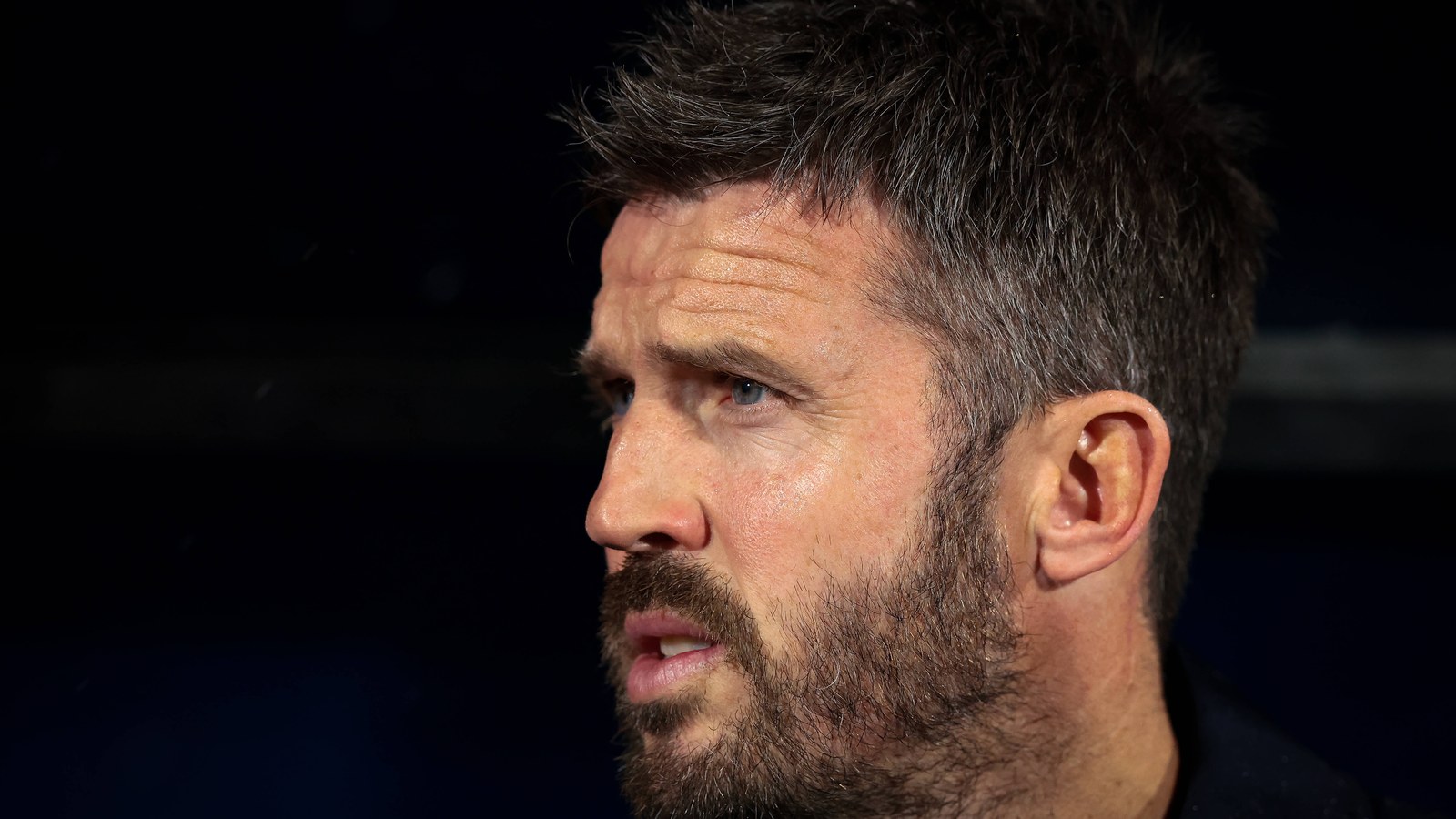 Carragher calls Fernandes&rsquo;s attack on Carrick &ldquo;a disgrace&rdquo;; Merson says a sacking would change nothing